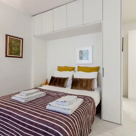 Апартаменты Formosa Flats